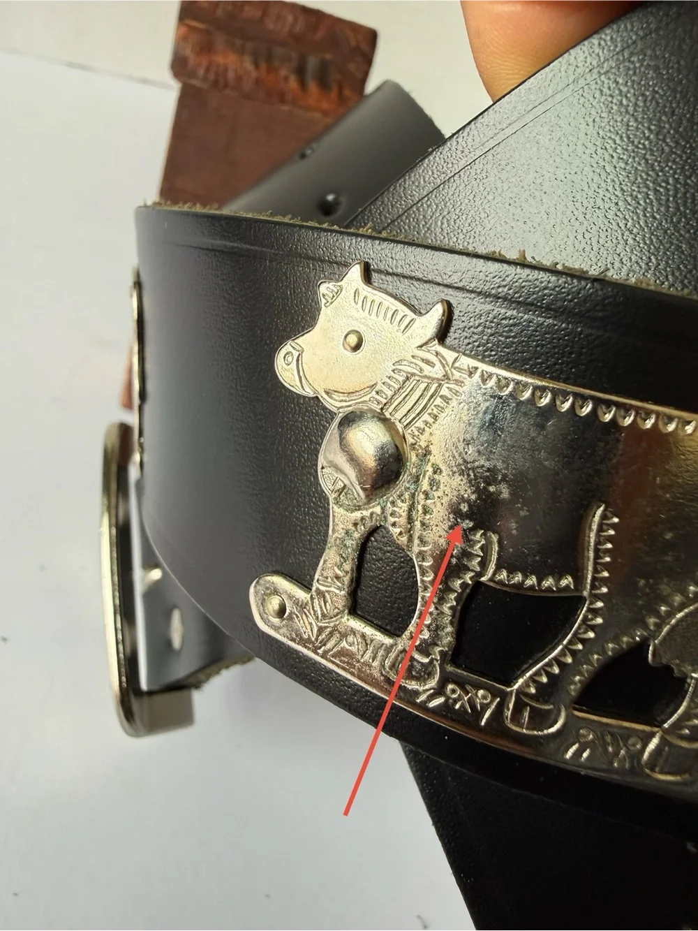 Vintage Etro Leather Belt Men 40-100-115  Made In Switzerland Animal Metal studs